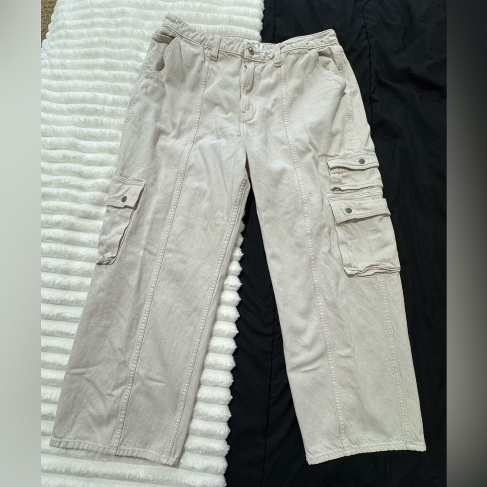 Abercrombie & Fitch Women Cream Curve Love Cotton Cargo
Pants Size 33/16L27Long